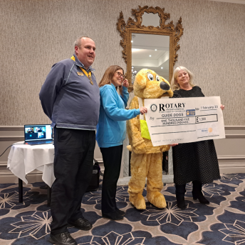 Christmas events raise £1,500 for Guide Dogs
